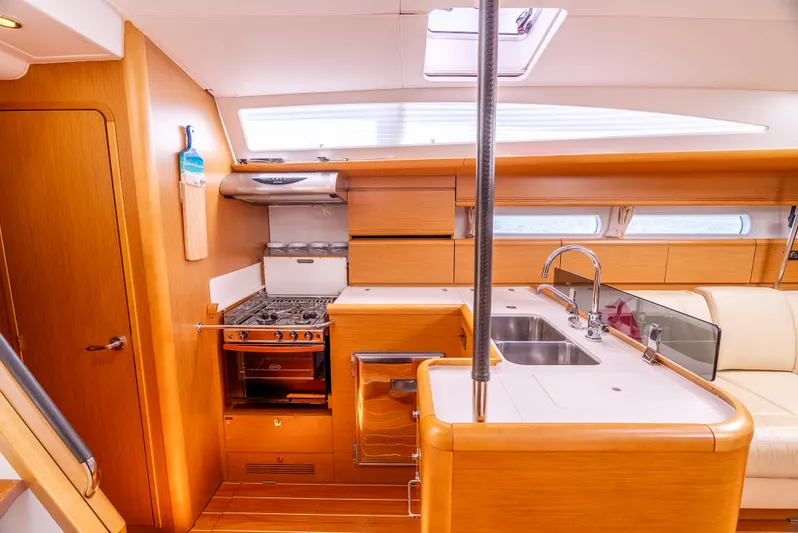 Sail La Vie Yacht Photos Pics 