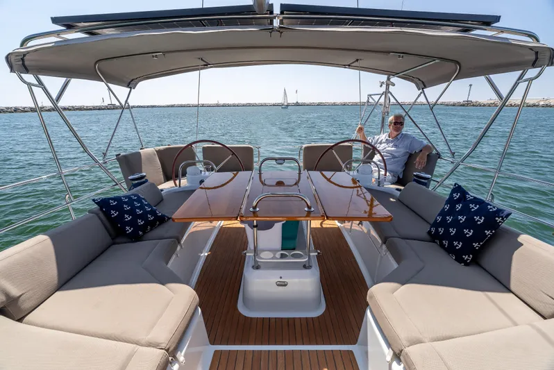 Sail La Vie Yacht Photos Pics 