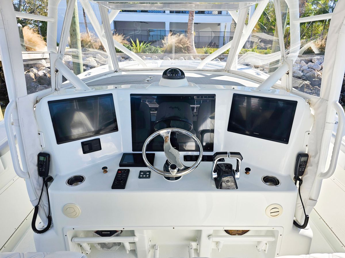 2015 Yellowfin 42 