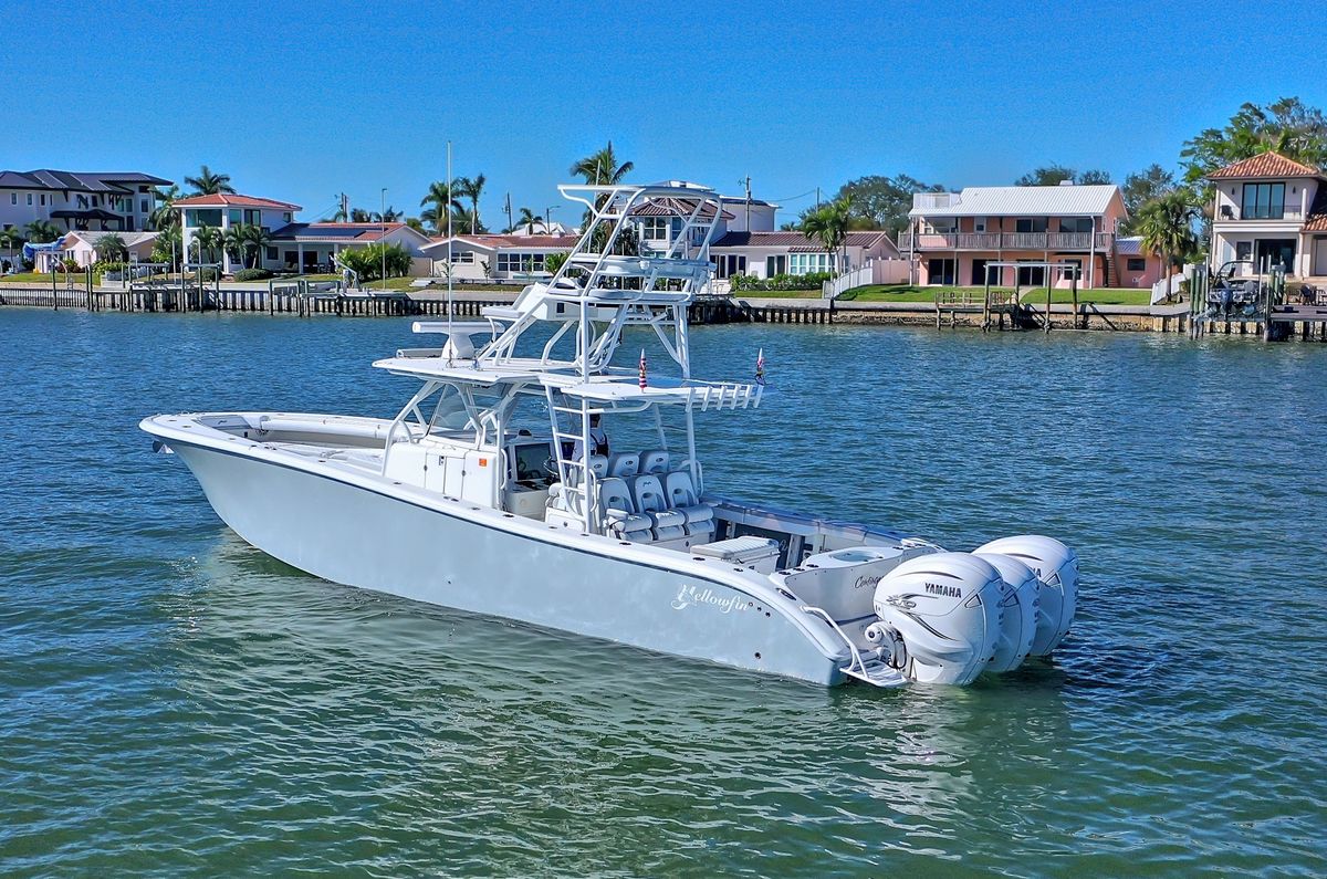 2015 Yellowfin 42 