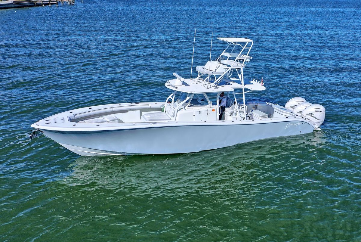 2015 Yellowfin 42 