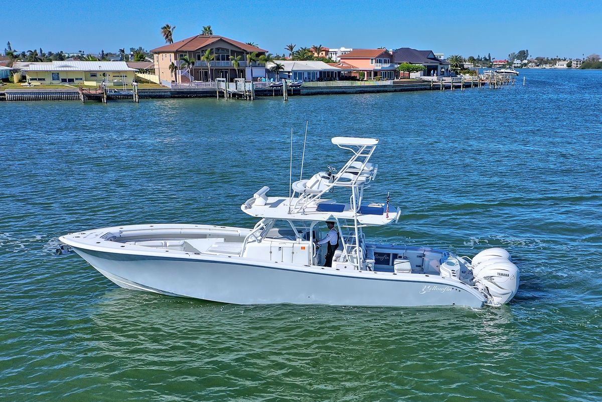 2015 Yellowfin 42 
