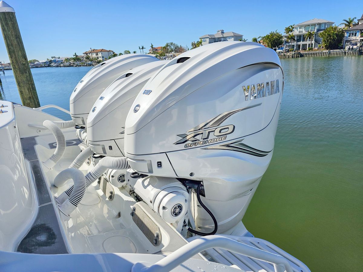 2015 Yellowfin 42 