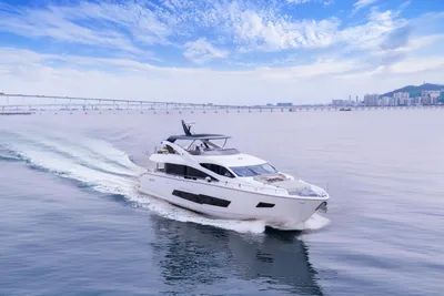 Sunseeker 86 Yacht