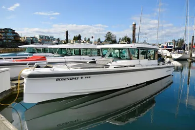 Axopar 37 Aft Cabin