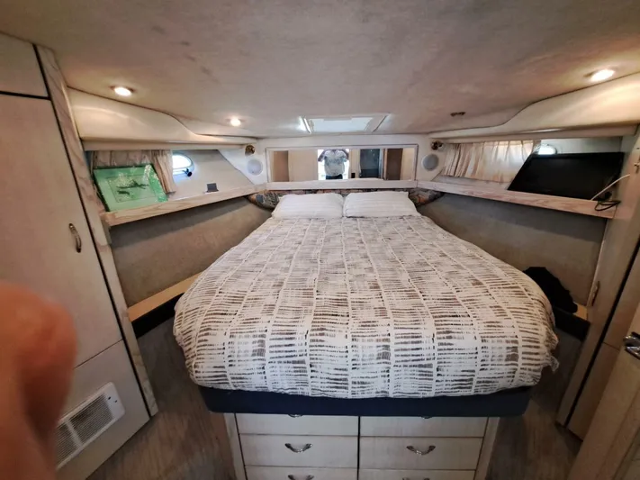 Ranger II Yacht Photos Pics 