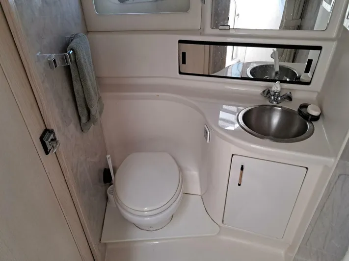 Ranger II Yacht Photos Pics 