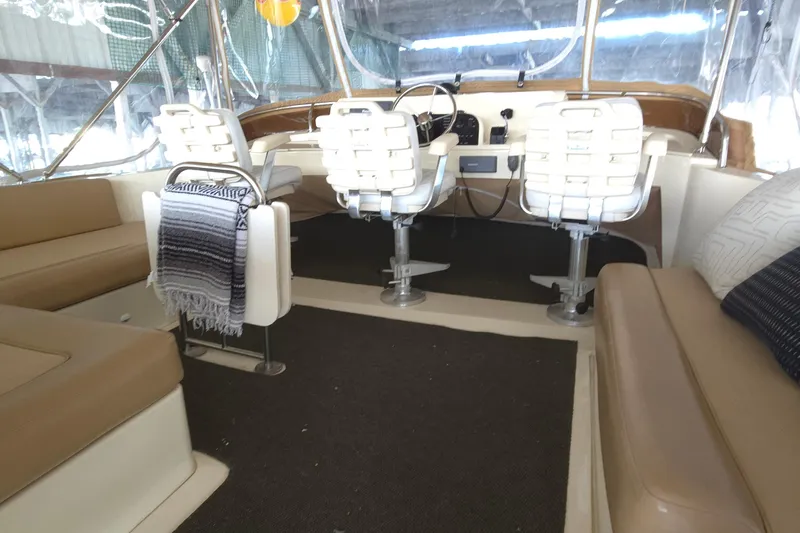 Nite Owl Yacht Photos Pics fly bridge