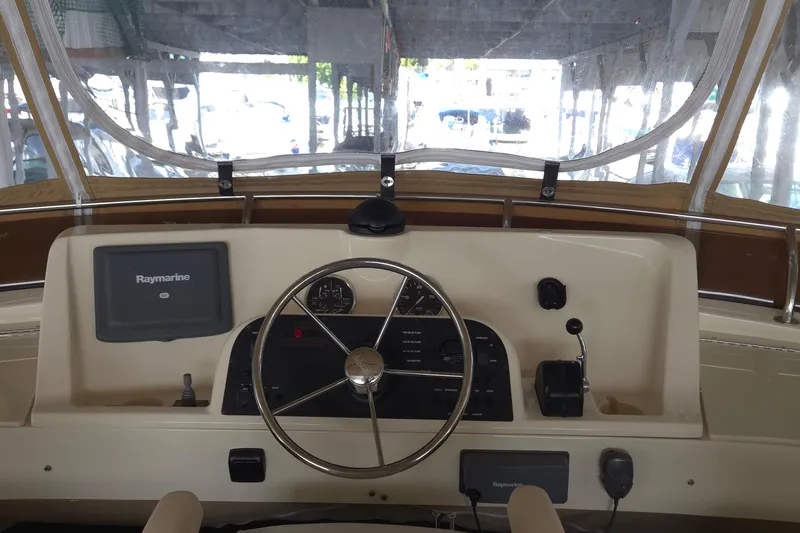 Nite Owl Yacht Photos Pics helm with Raymarine navigation system