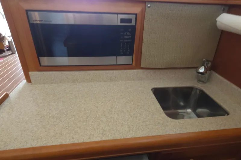 Nite Owl Yacht Photos Pics microwave and sink