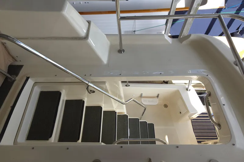 Nite Owl Yacht Photos Pics metal railings and non-slip steps