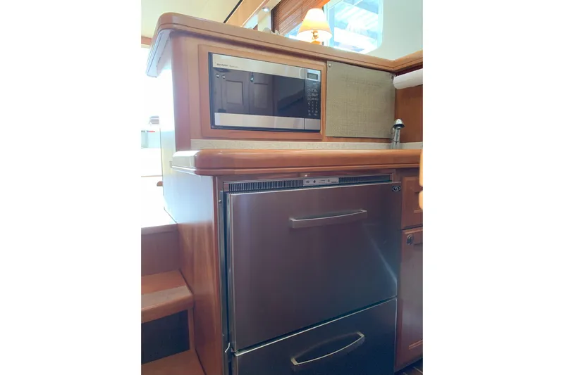 Nite Owl Yacht Photos Pics stainless steel appliances.