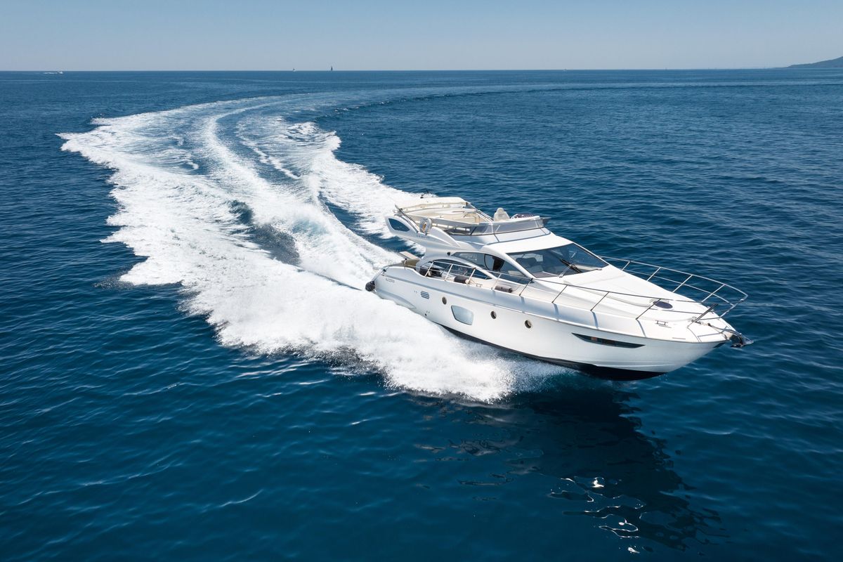 2010 Azimut 46 