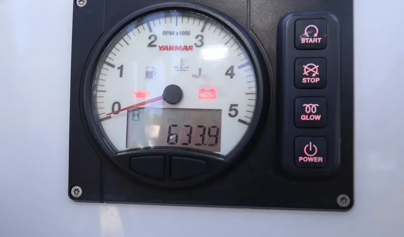 Wisp Yacht Photos Pics Yanmar engine control panel displaying 633.9 hours on a 2020 Hanse 388 sailboat.