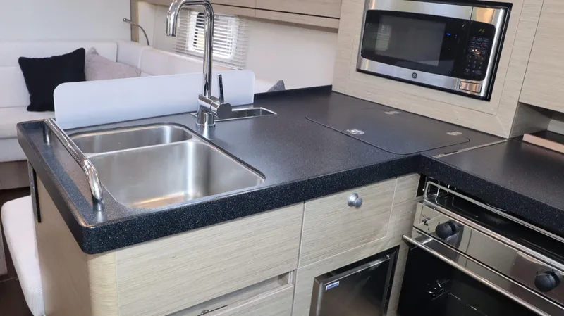 Wisp Yacht Photos Pics 