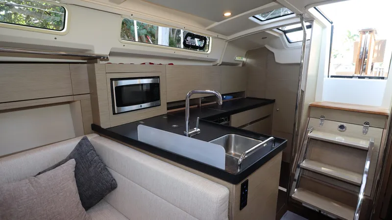 Wisp Yacht Photos Pics 