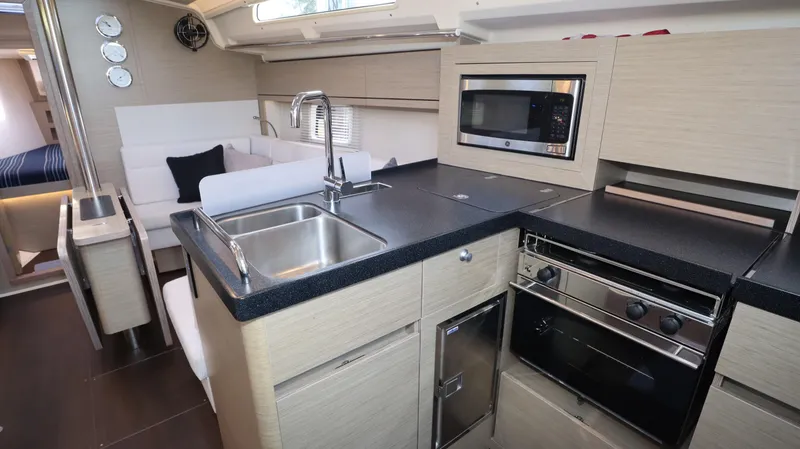 Wisp Yacht Photos Pics 