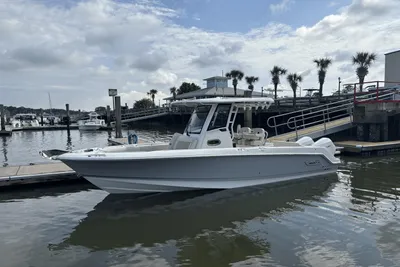 Boston Whaler 250 Outrage
