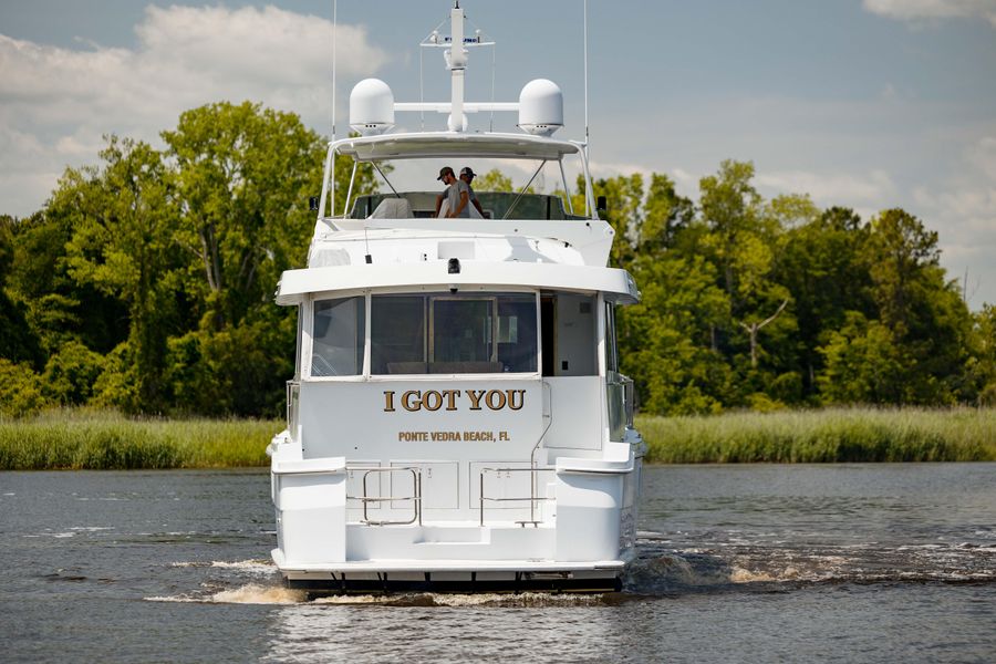 1998 Hatteras 74 Sport Deck Motor Yacht