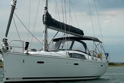 Beneteau Oceanis 43