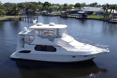 Silverton 43 Motor Yacht