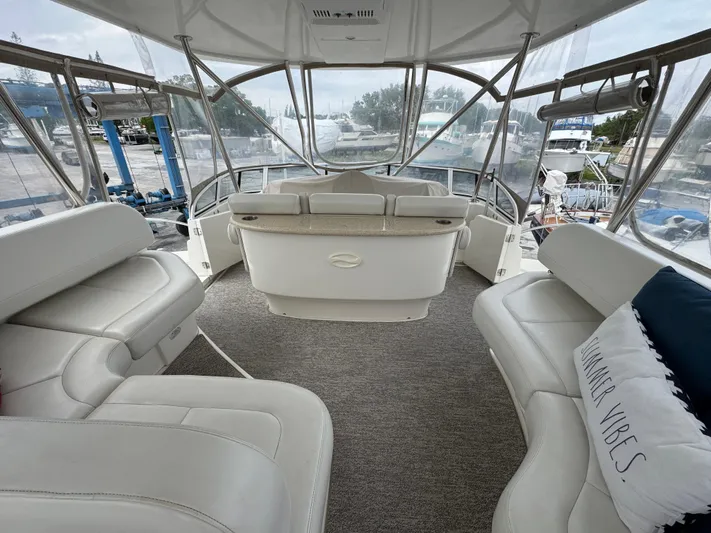 Moe-tour-inn Yacht Photos Pics 11 2004 Silverton 43 Flybridge_looking_forward