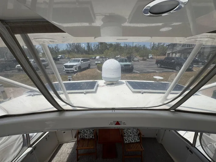 Moe-tour-inn Yacht Photos Pics 21 2004 Silverton 43 Flybridge_looking_aft