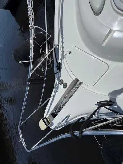 Moe-tour-inn Yacht Photos Pics 84 2004 Silverton 43 Exterior