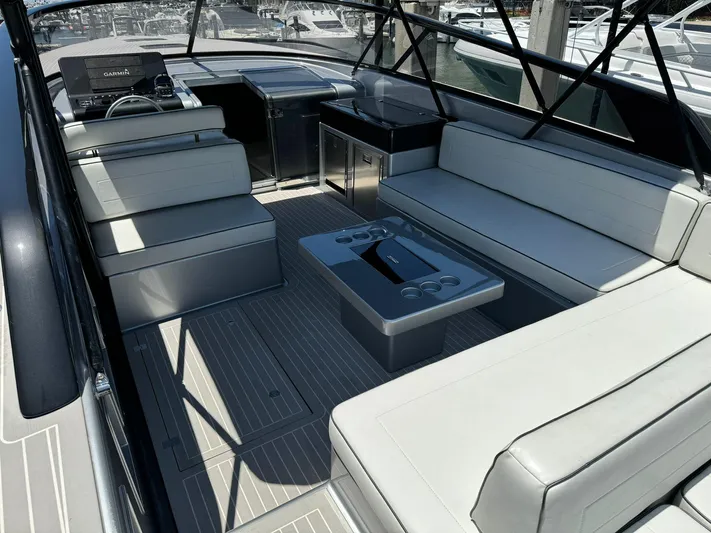 En Route Yacht Photos Pics 