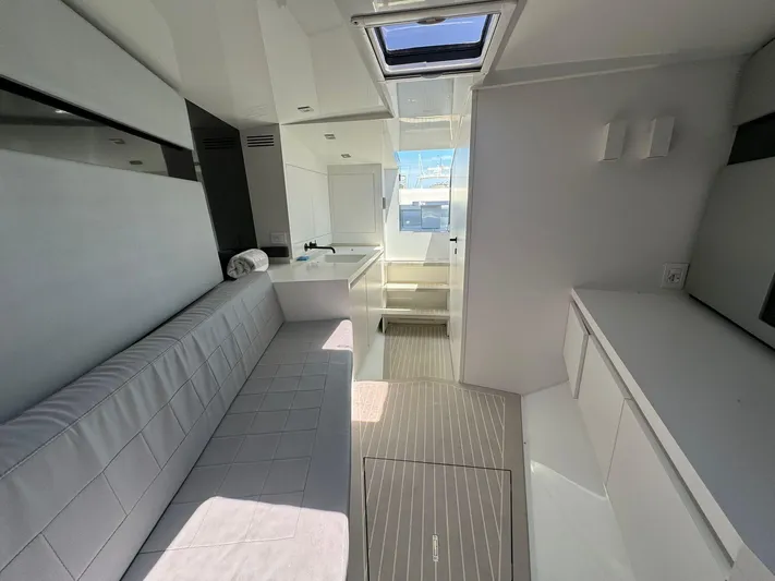 En Route Yacht Photos Pics 