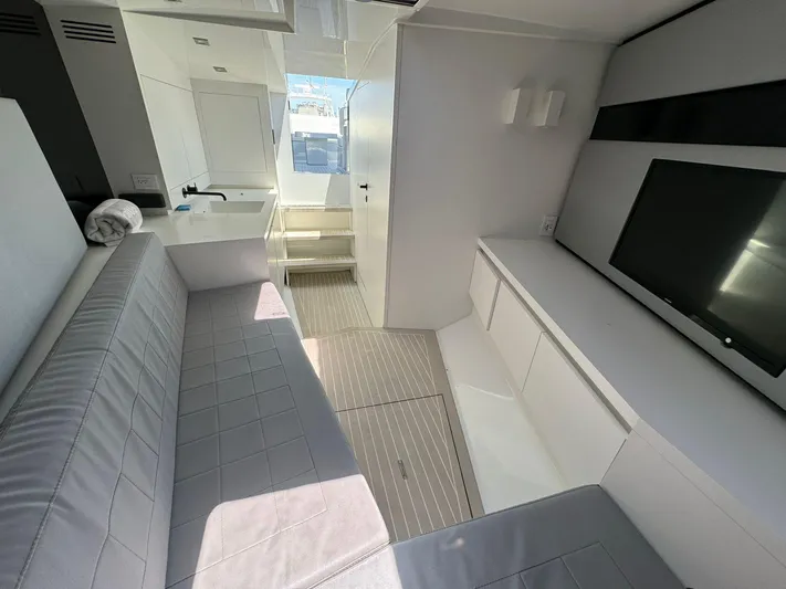 En Route Yacht Photos Pics 