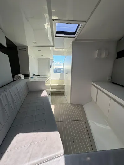 En Route Yacht Photos Pics 