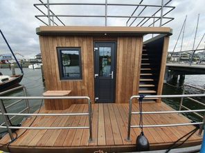 2023 Lotus Houseboat 12