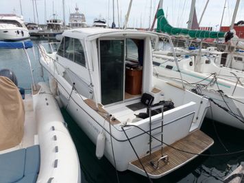 2002 Beneteau Antares 7.60