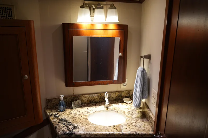 Lone Palm Yacht Photos Pics 