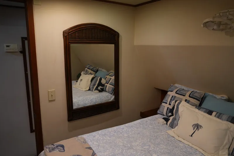 Lone Palm Yacht Photos Pics 