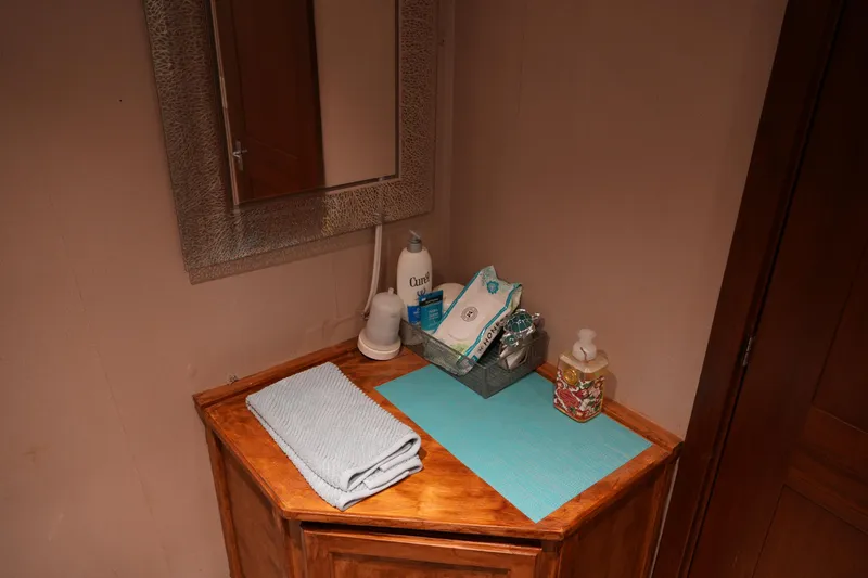 Lone Palm Yacht Photos Pics 