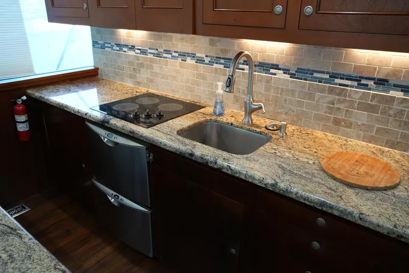 Lone Palm Yacht Photos Pics 