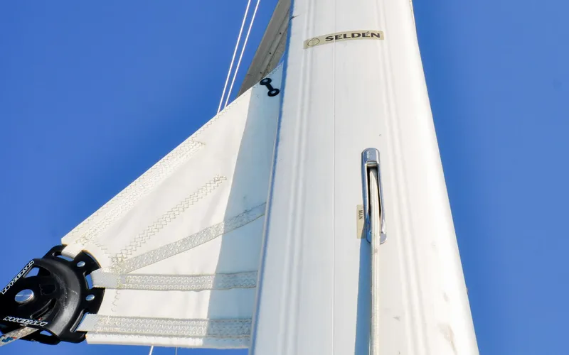 Coralee Yacht Photos Pics Hunter 45CC - Coralee - In Mast Furling