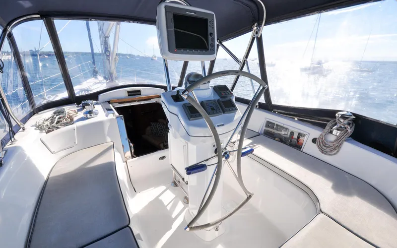 Coralee Yacht Photos Pics Hunter 45CC - Coralee - Cockpit