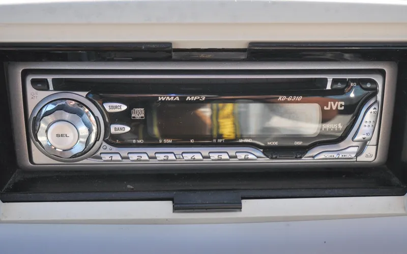 Coralee Yacht Photos Pics Hunter 45CC - Coralee - Cockpit - Stereo Receiver