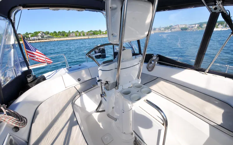 Coralee Yacht Photos Pics Hunter 45CC - Coralee - Cockpit