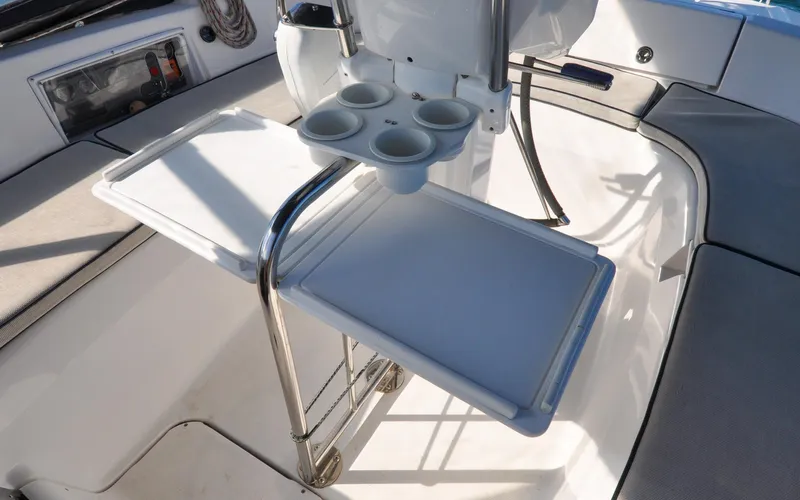 Coralee Yacht Photos Pics Hunter 45CC - Coralee - Cockpit - Table