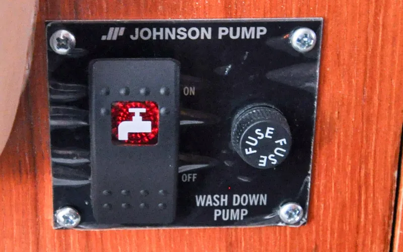 Coralee Yacht Photos Pics Hunter 45CC - Coralee - Aft Port Corridor - Deck Washdown Pump Switch