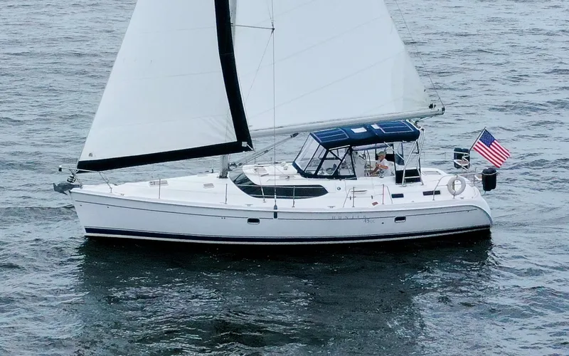 Coralee Yacht Photos Pics Hunter 45CC - Coralee - Under Sail