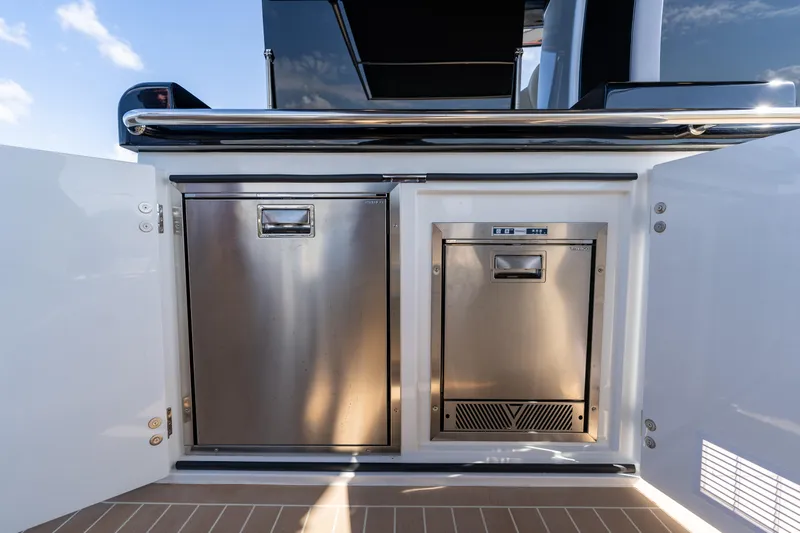  Yacht Photos Pics Outdoor kitchen appliances on the 2025 Solaris Power 44 Open yacht.