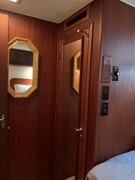 1985 Hatteras 58' S 2