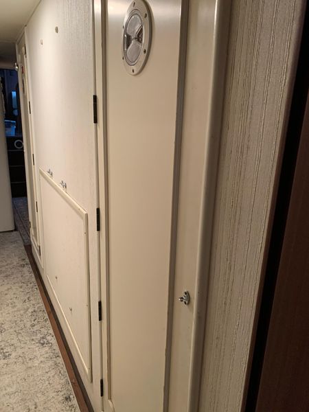 1985 Hatteras 58' S 2