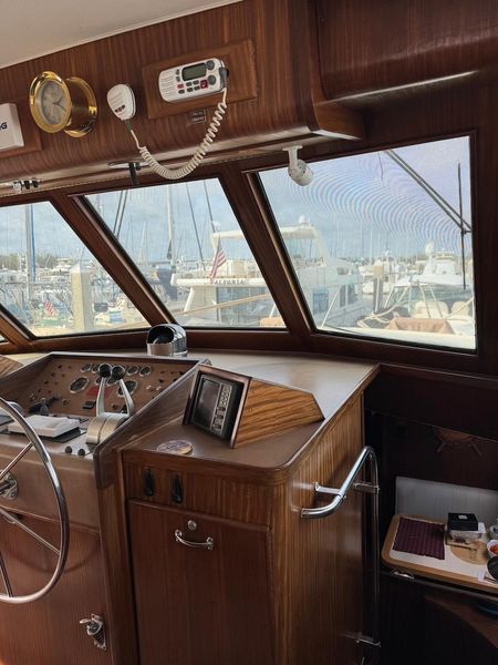 1985 Hatteras 58' S 2
