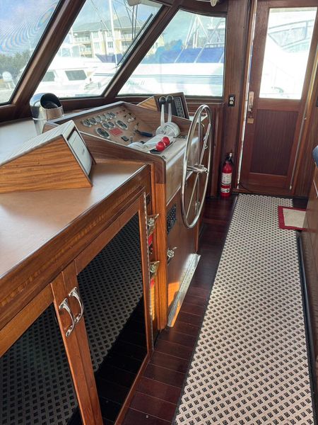 1985 Hatteras 58' S 2